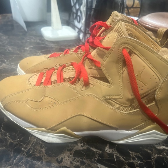 Jordan True Flight Golden Harvest main image 3